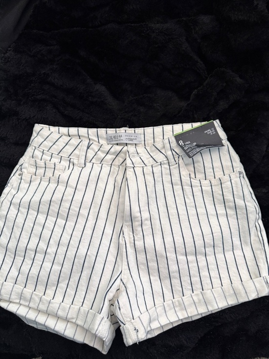 Primark Pants - Primark White Shorts with Navy Pinstripes